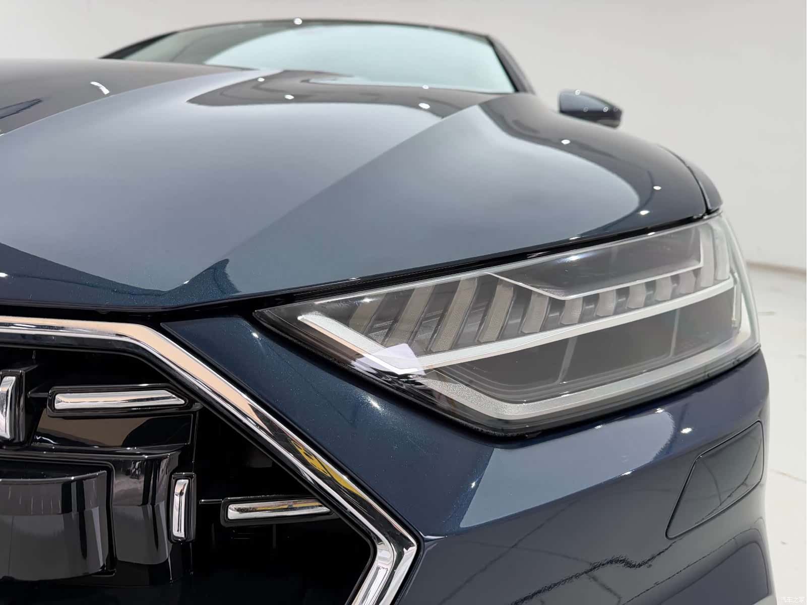 Audi A7L, 2023 2