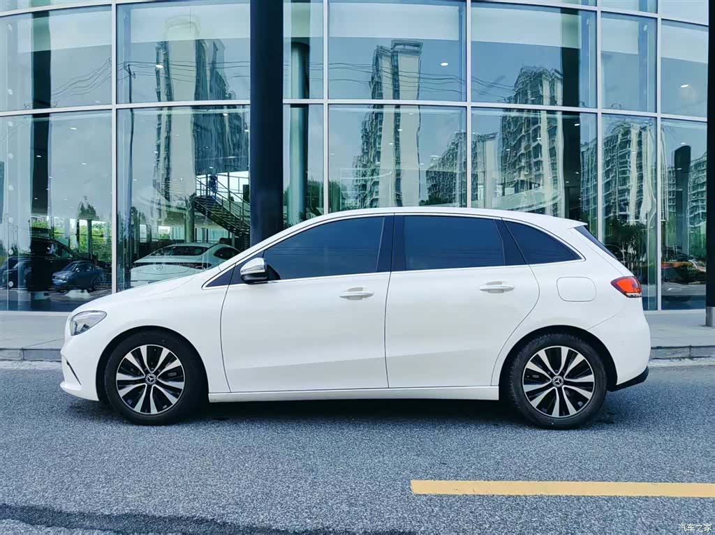 Mercedes-Benz B-Class, 2021 3