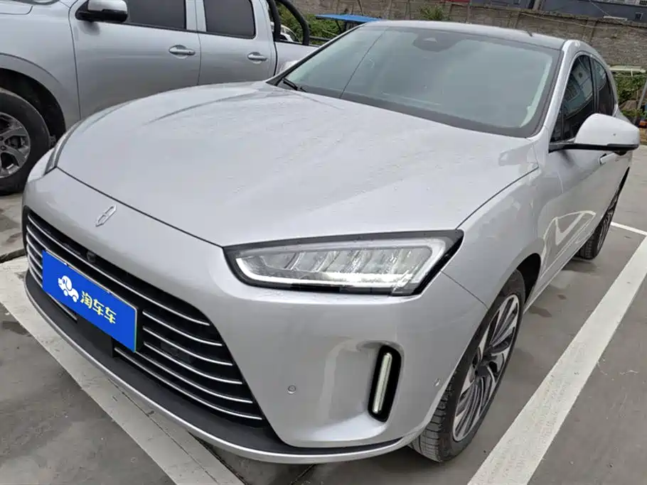 AITO Ask the world M5