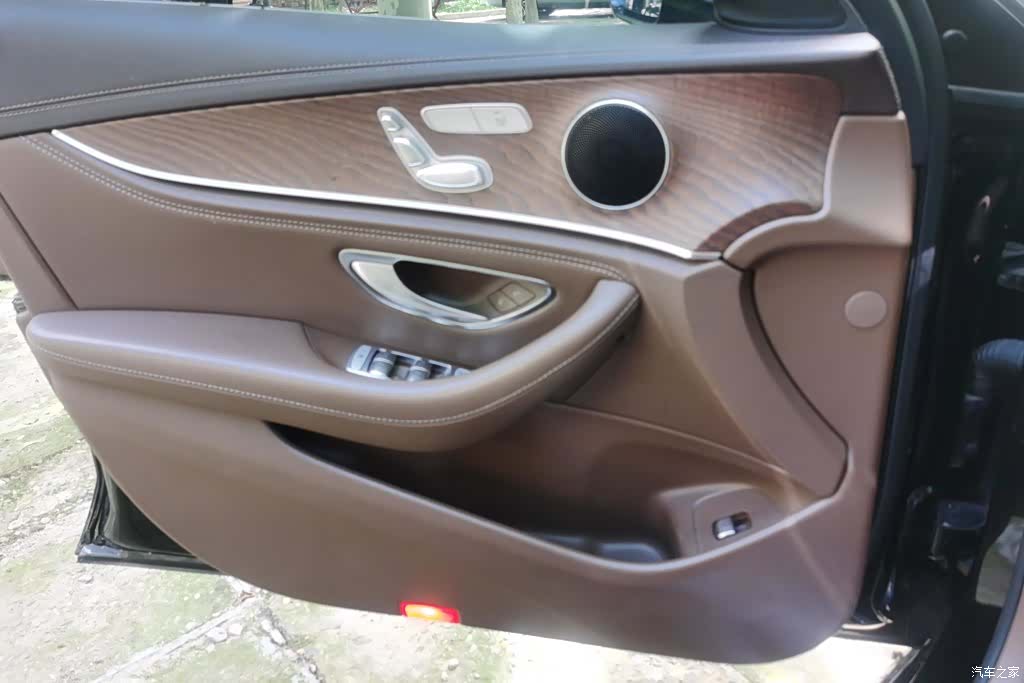 Mercedes-Benz E-Class, 2022 7