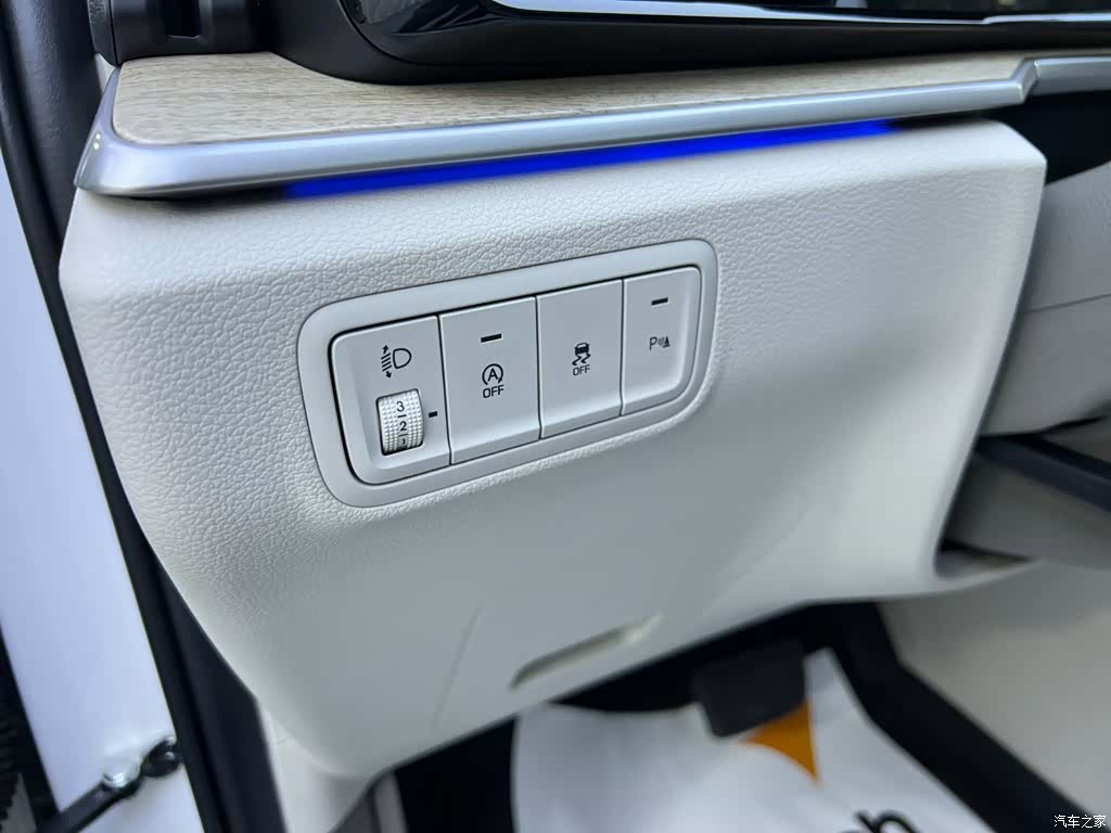 Hyundai Custo, 2022 26