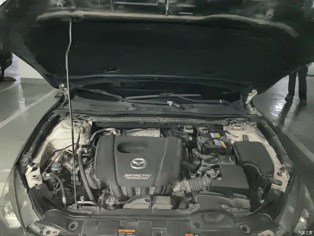 Mazda Mazda3, 2015 11