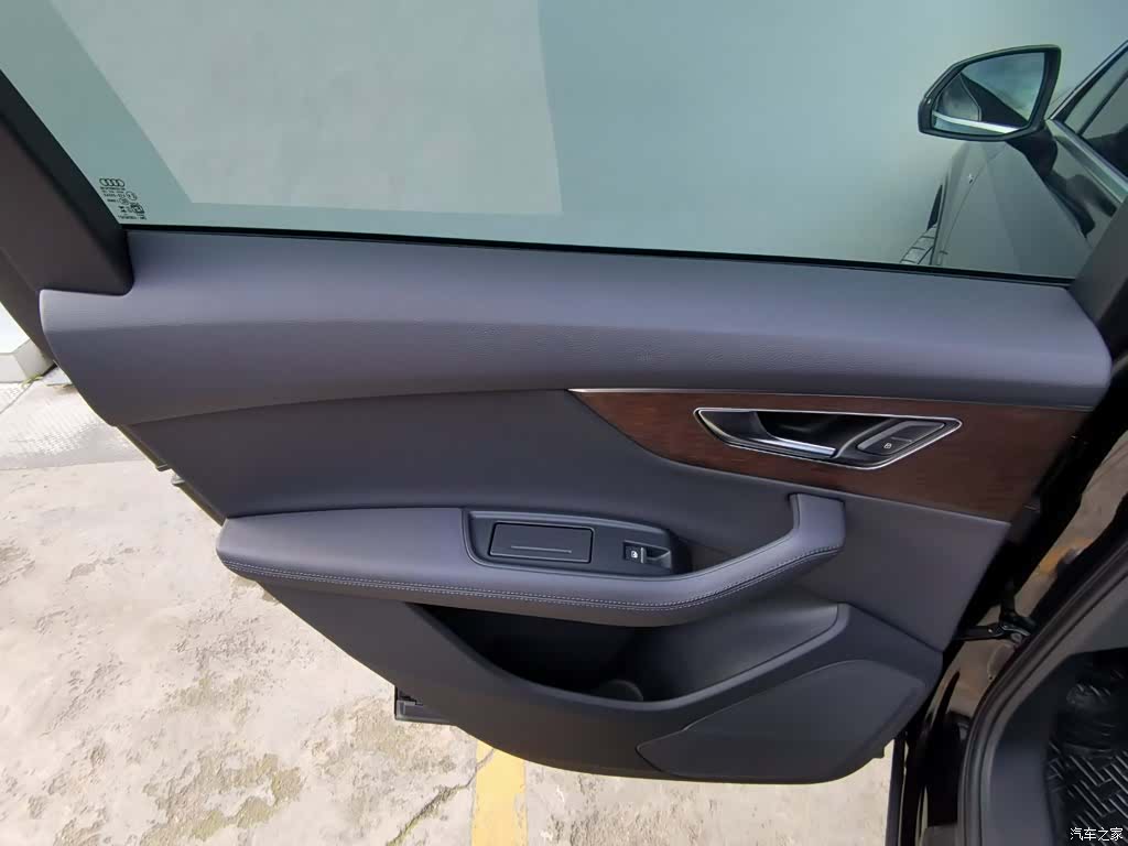 Audi Q7, 2023 23
