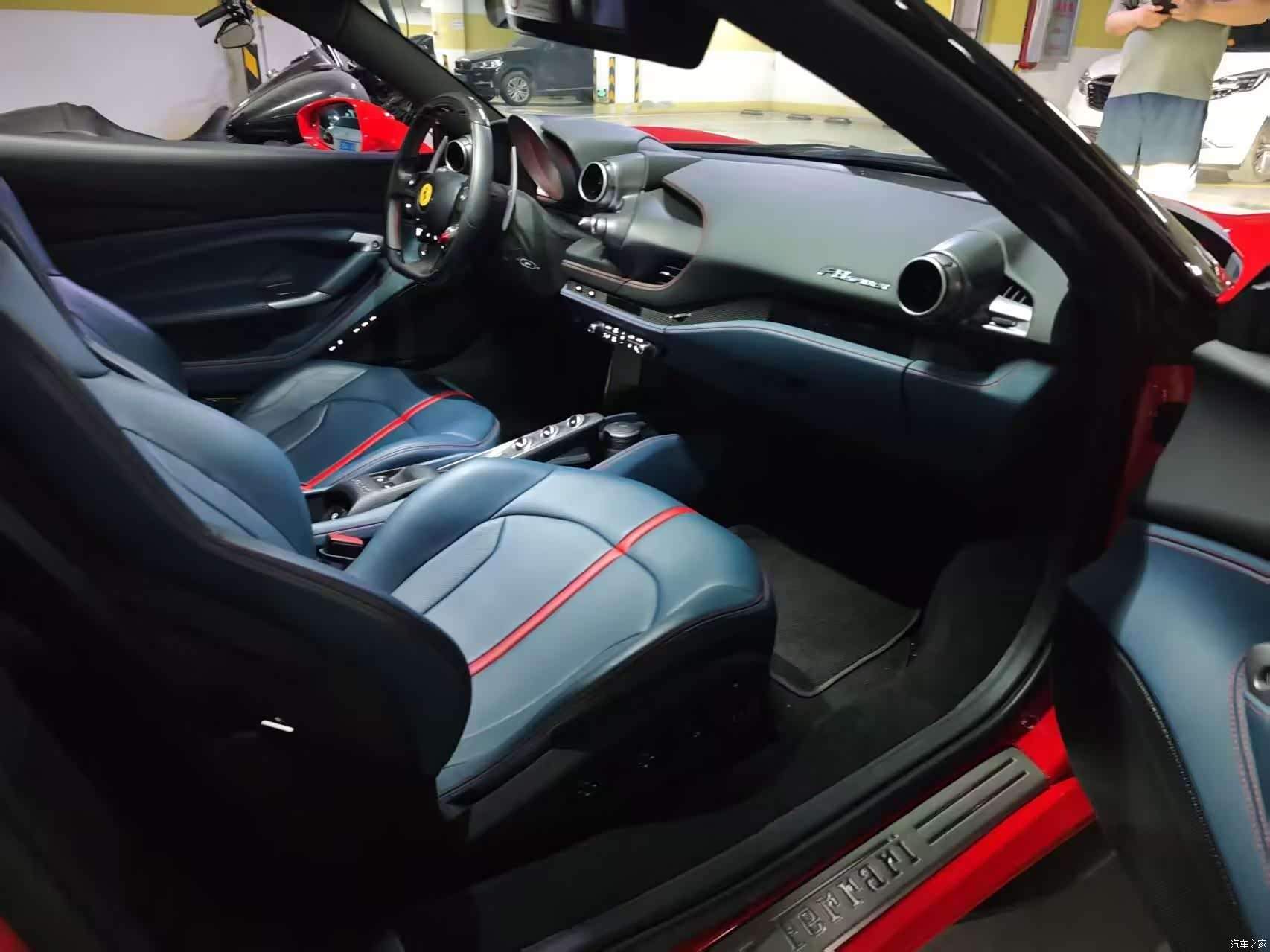 Ferrari F8, 2021 8