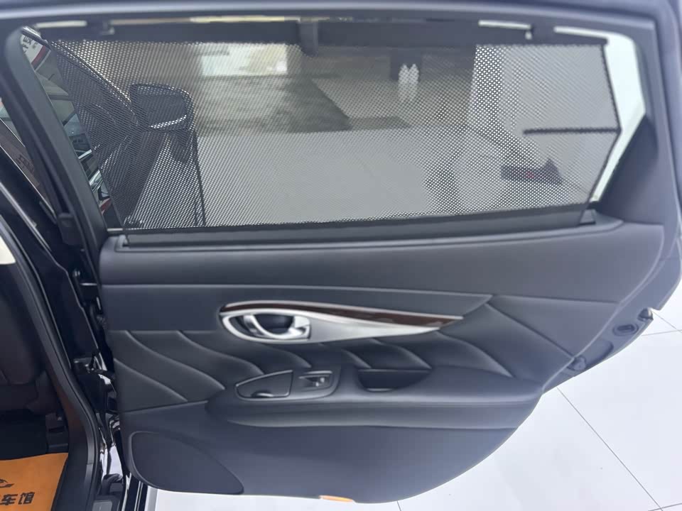 Infiniti Q70 Infiniti Q70