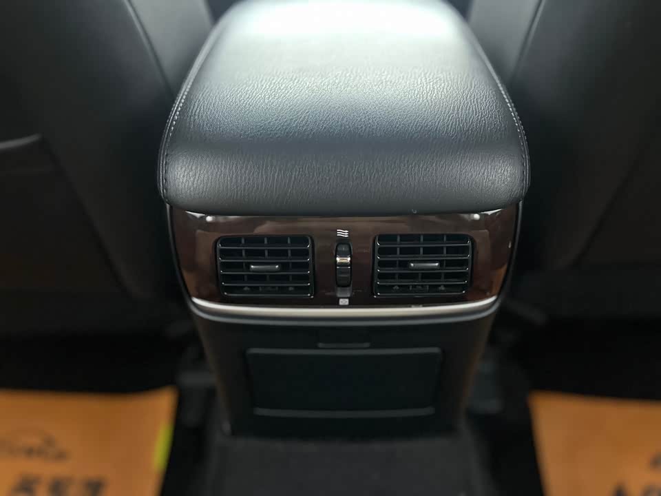 Infiniti Q70 Infiniti Q70