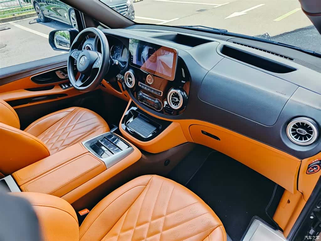 Mercedes-Benz 7, 2024 20