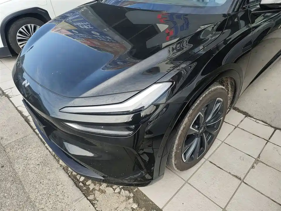 NIO L60