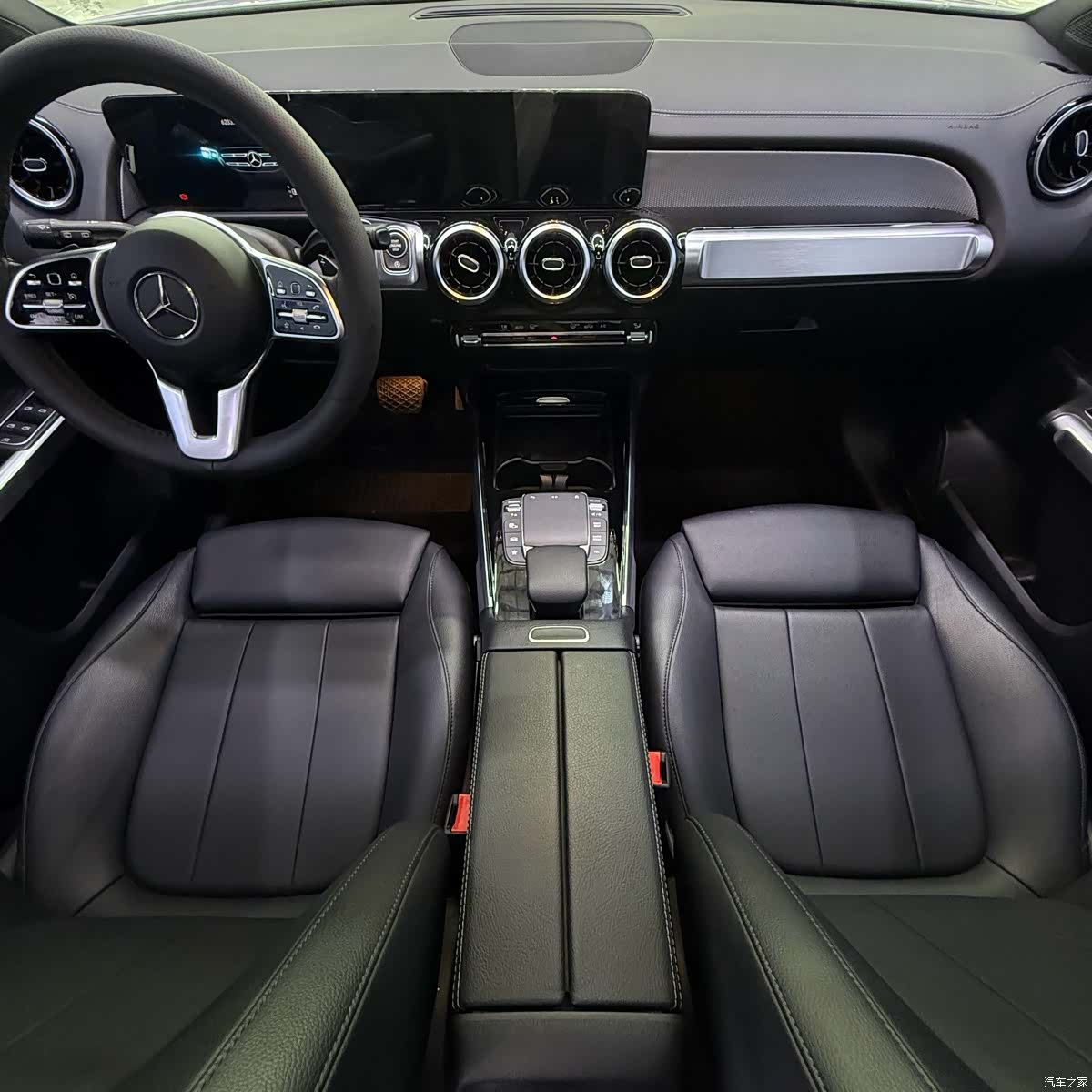 Mercedes-Benz GLB, 2021 10