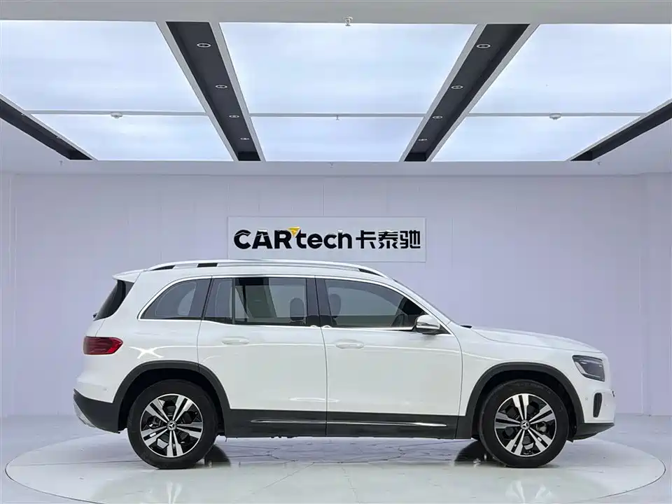Mercedes-Benz GLB Mercedes-Benz GLB