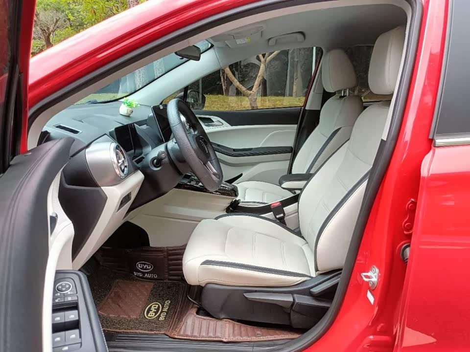 BYD Yuan Pro BYD Yuan Pro