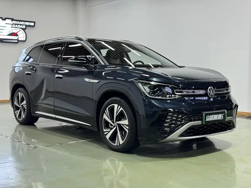 Volkswagen ID.6 CROZZ