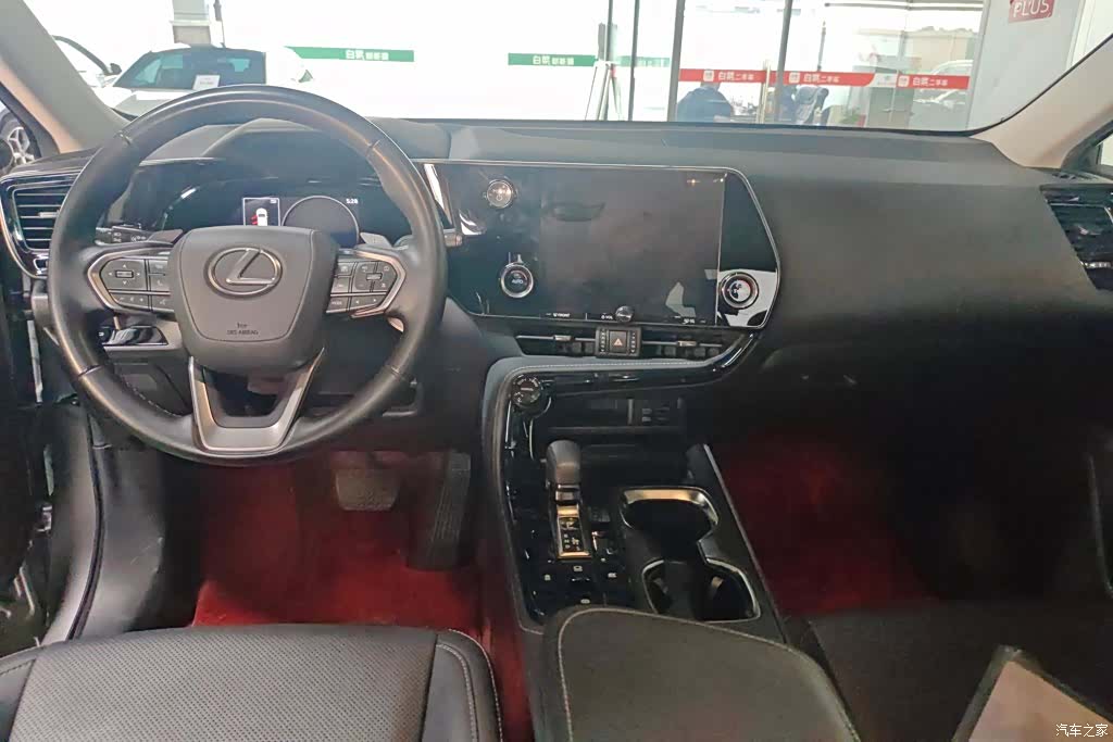 Lexus NX, 2023 12