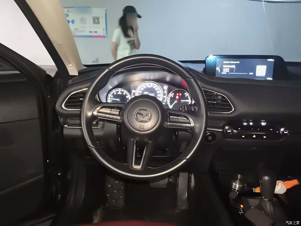 Mazda CX-30, 2022 7