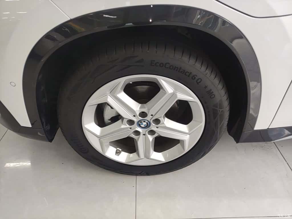BMW iX1, 2025 23