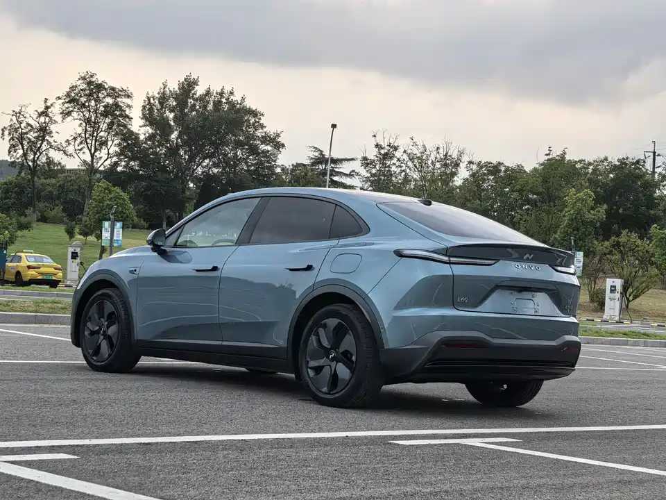 NIO L60