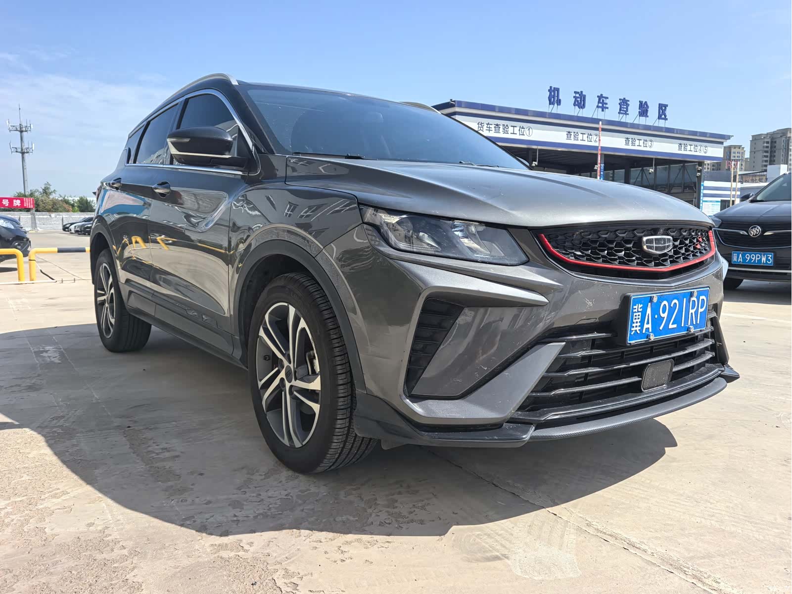 Geely Coolray, 2022 3