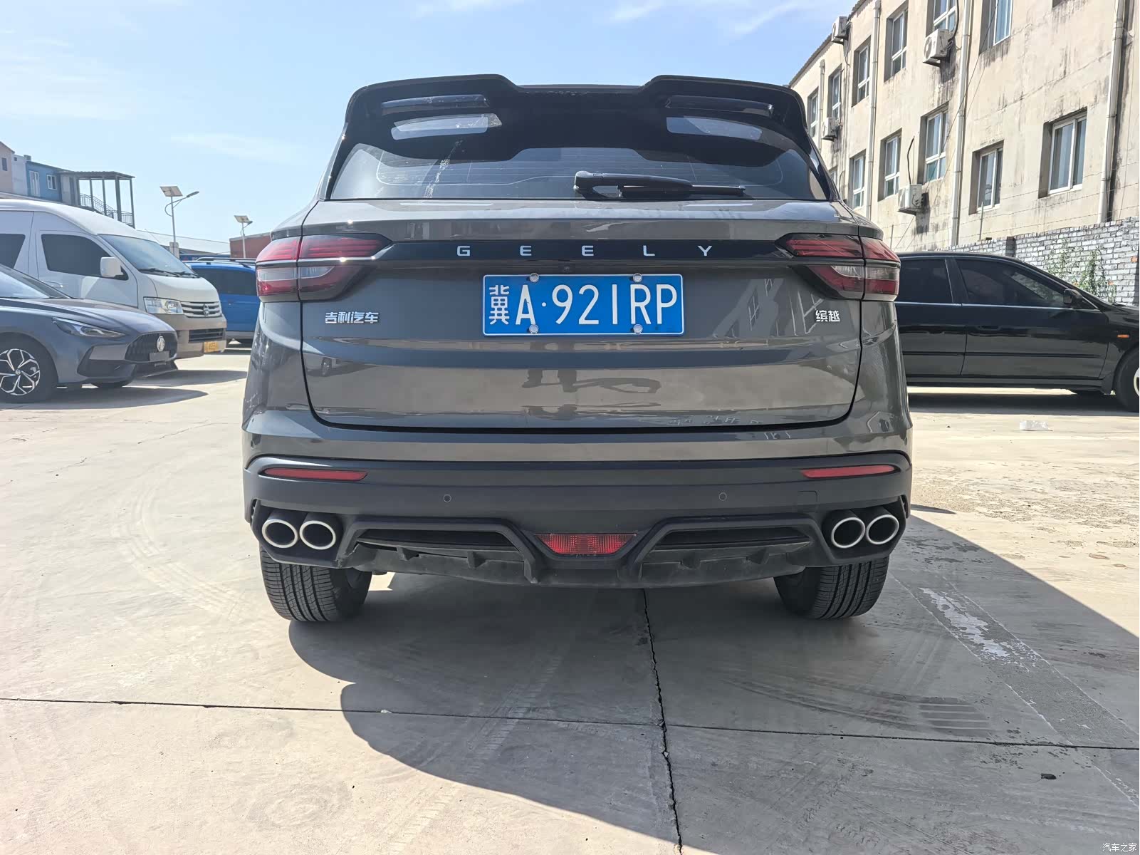 Geely Coolray, 2022 все фото