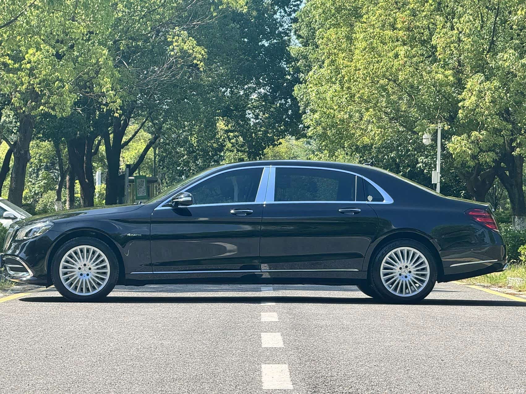 Maybach S-Class, 2019 3