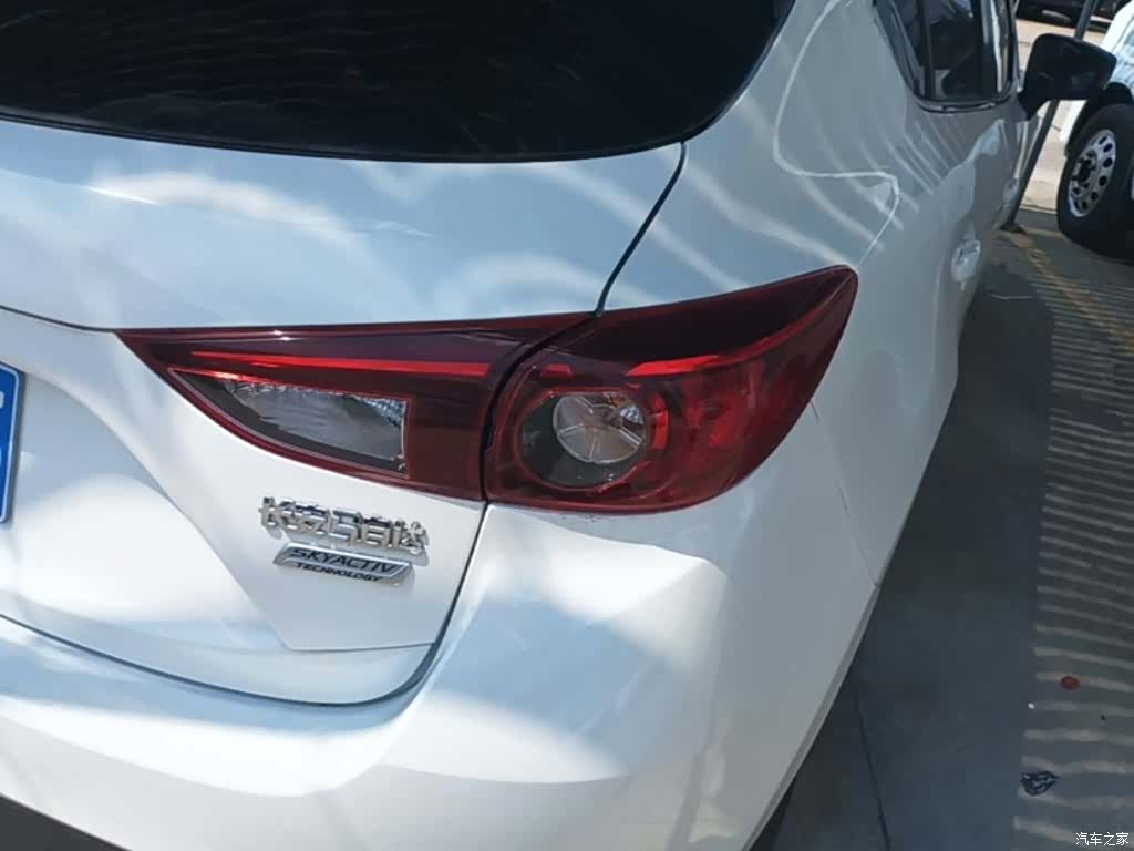 Mazda Mazda3, 2016 8