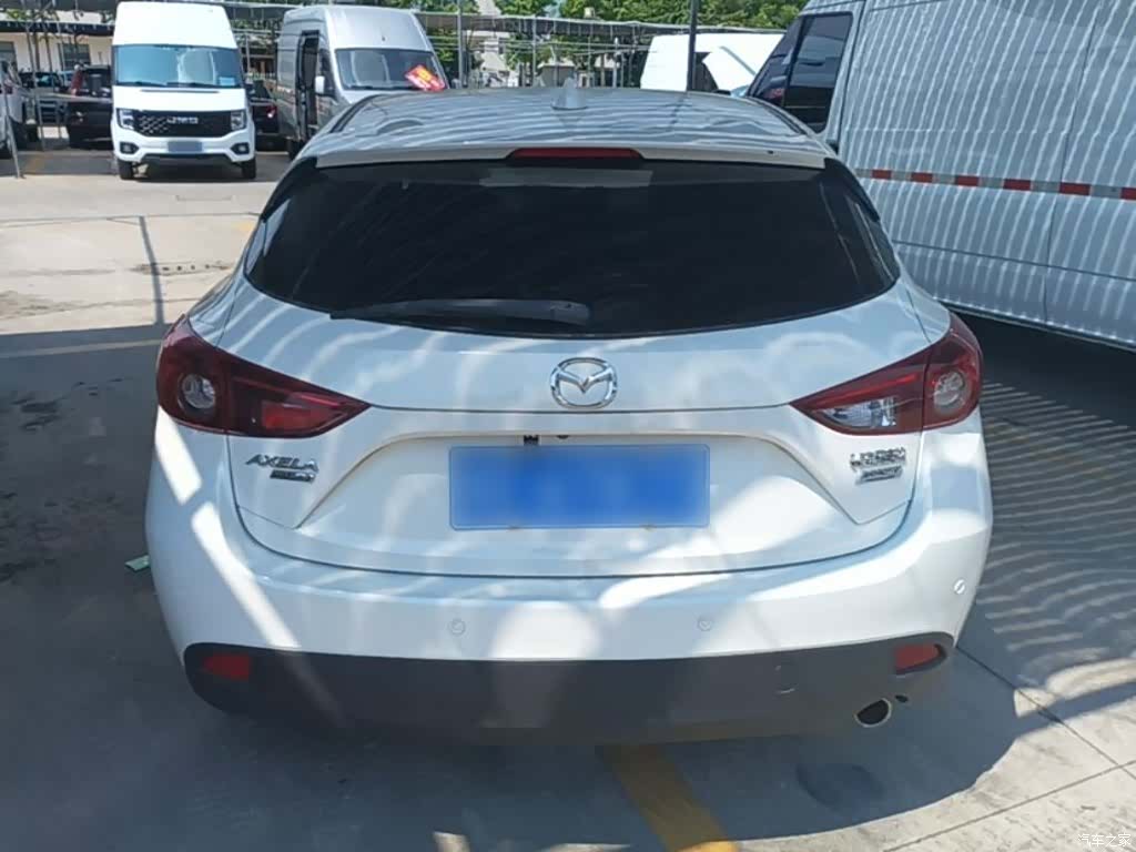 Mazda Mazda3, 2016 6