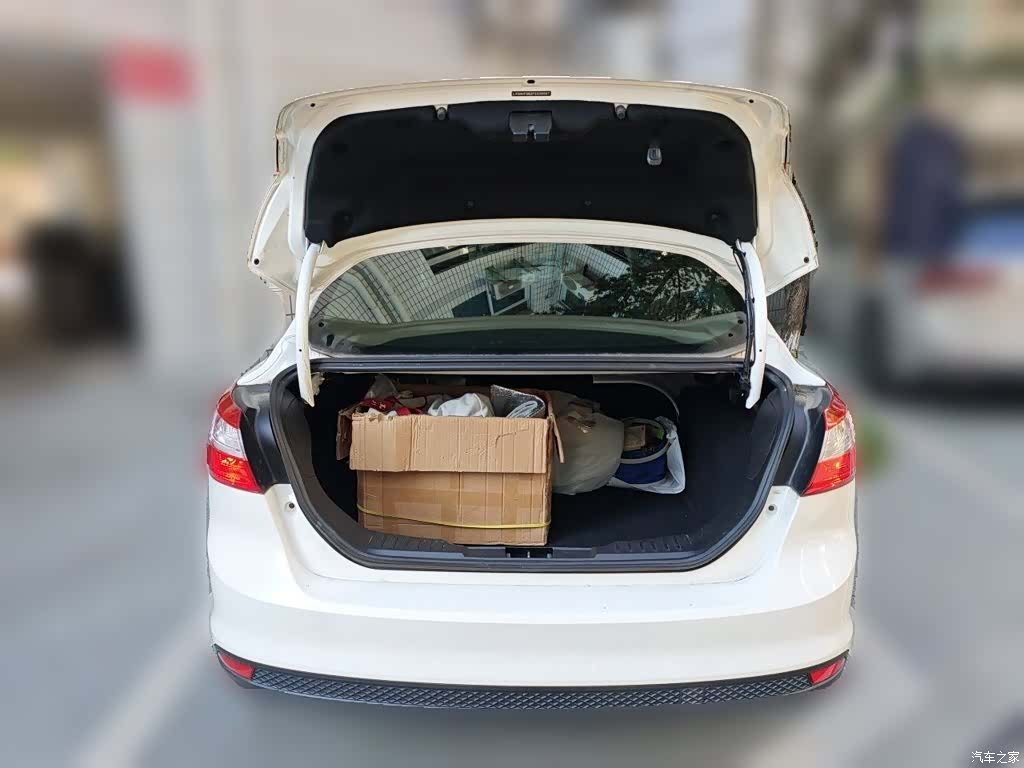 Ford Focus, 2015 16