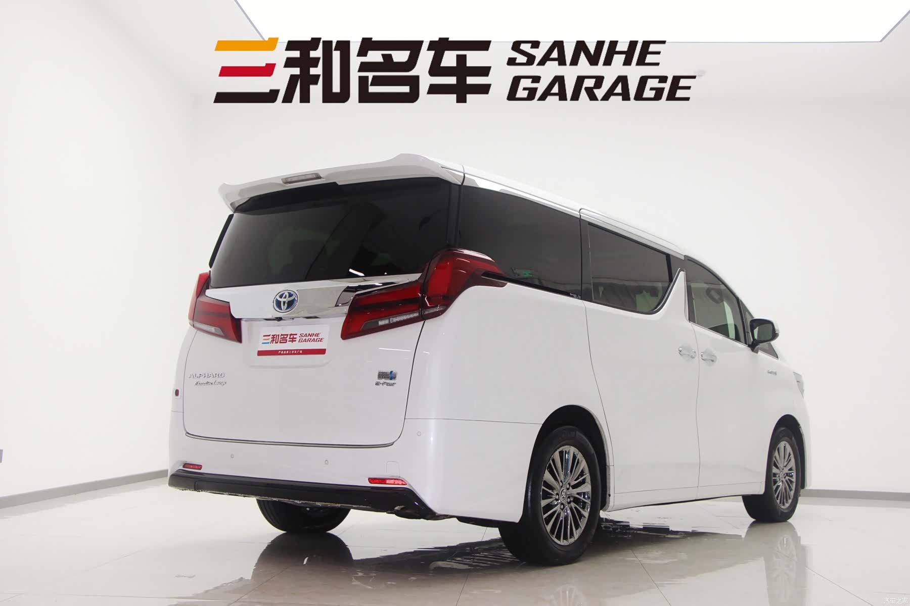 Toyota Alphard, 2020 все фото