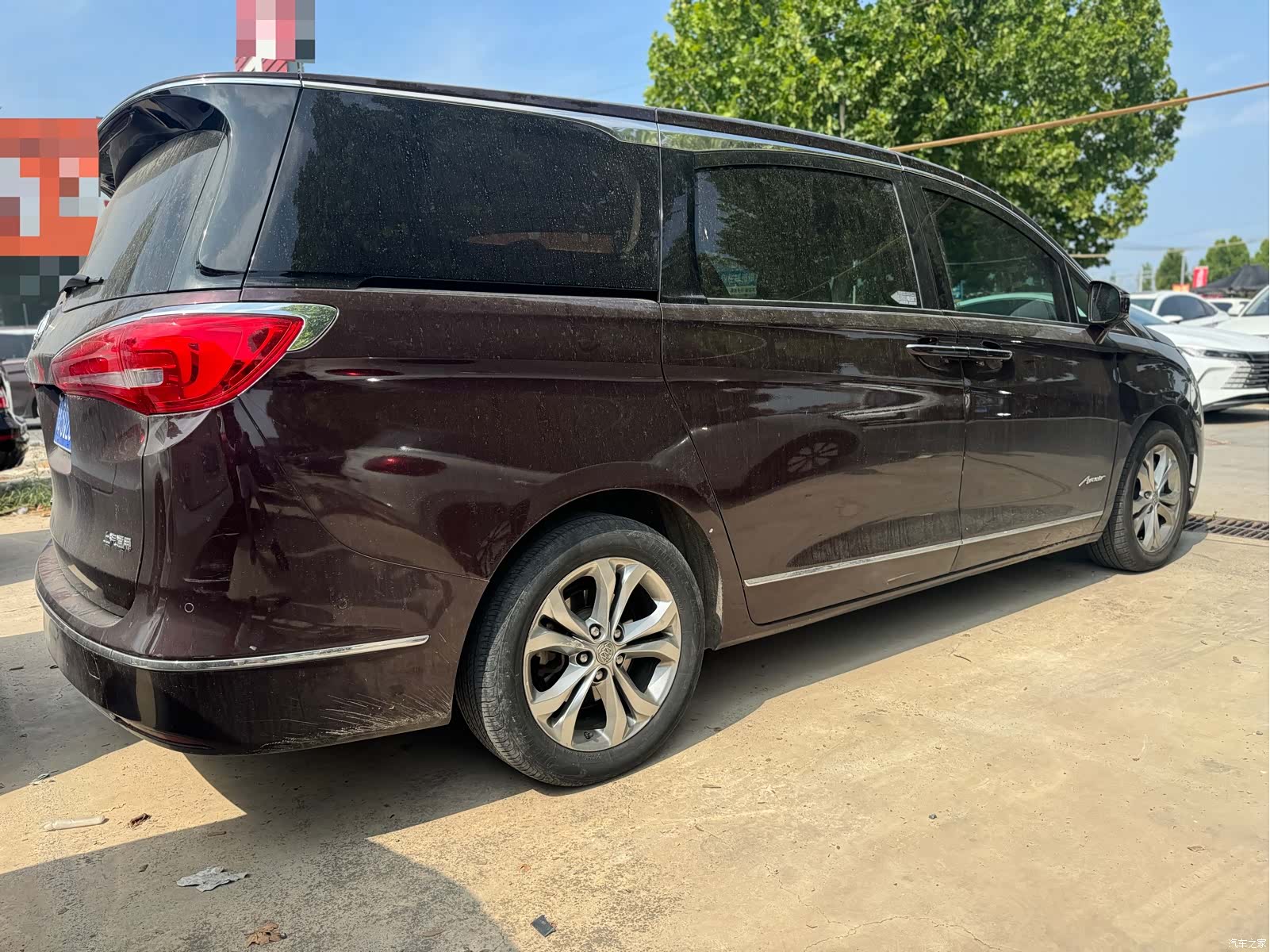 Buick GL8, 2018 9