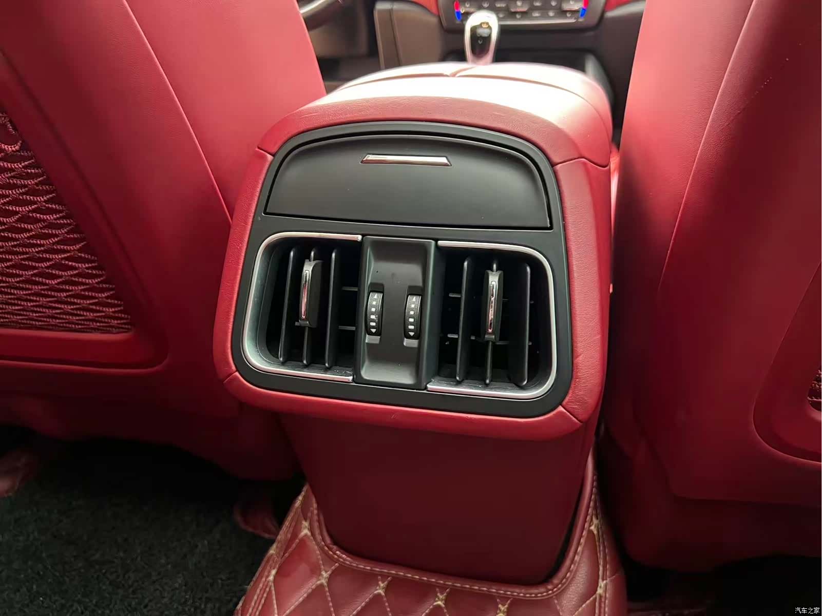 Maserati Levante, 2016 23