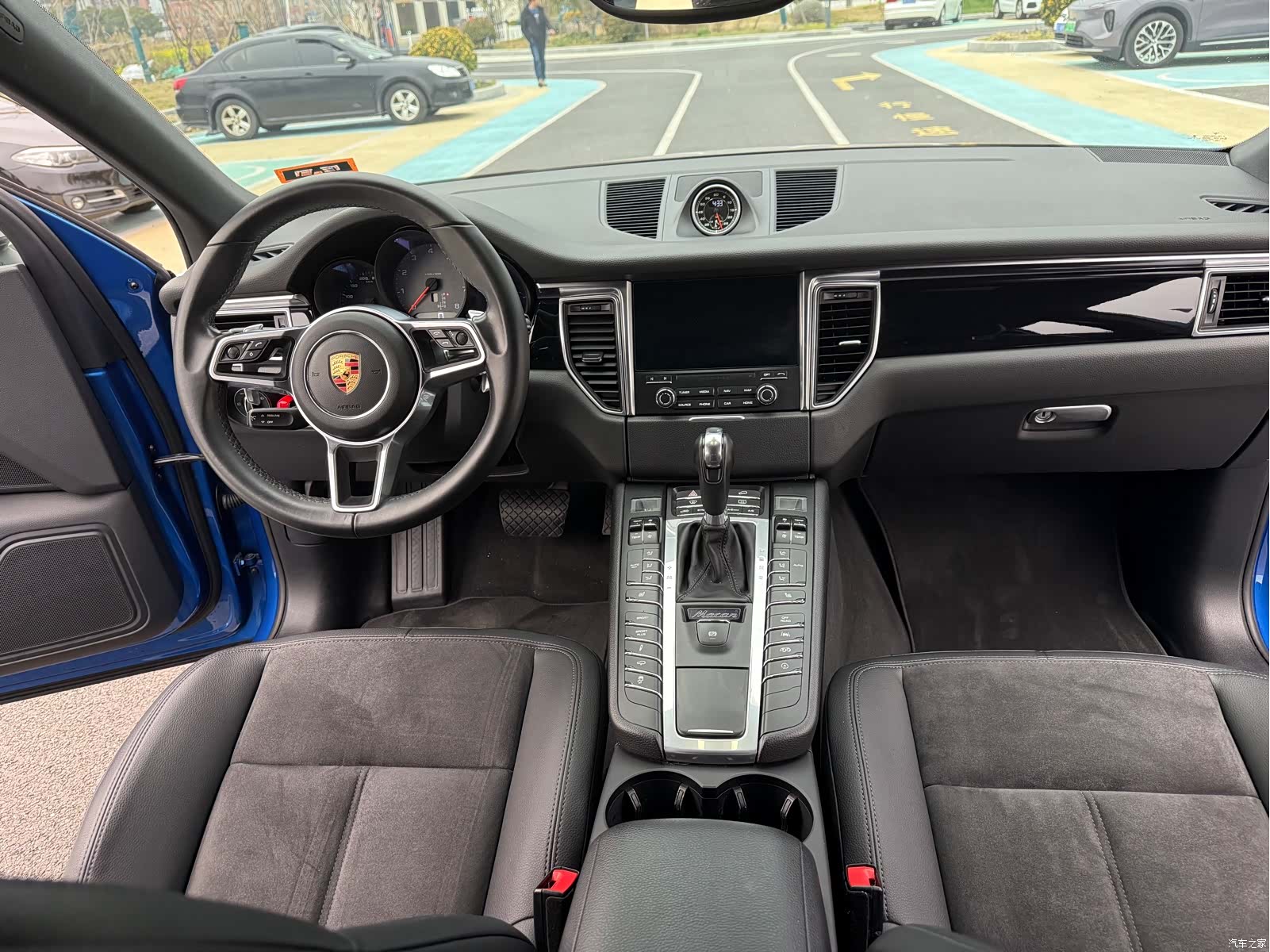 Porsche Macan, 2018 9