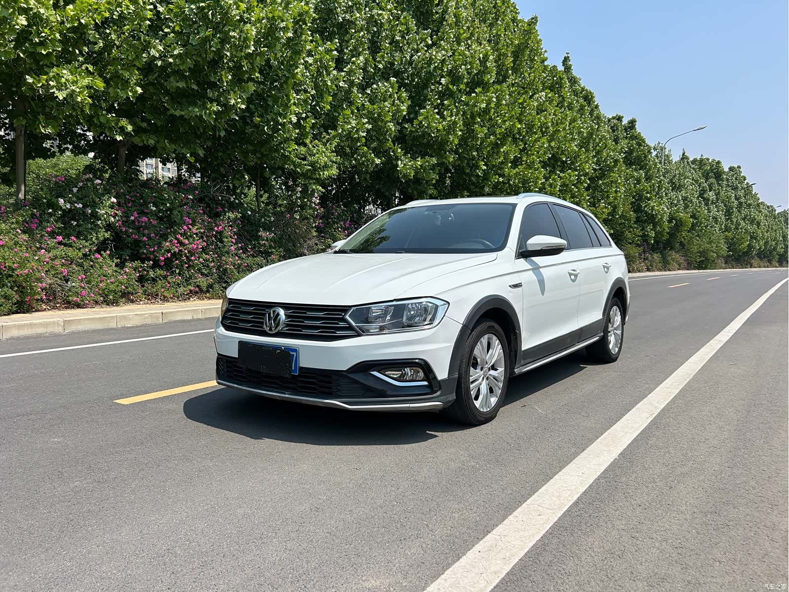 Volkswagen C-TREK, 2017 1
