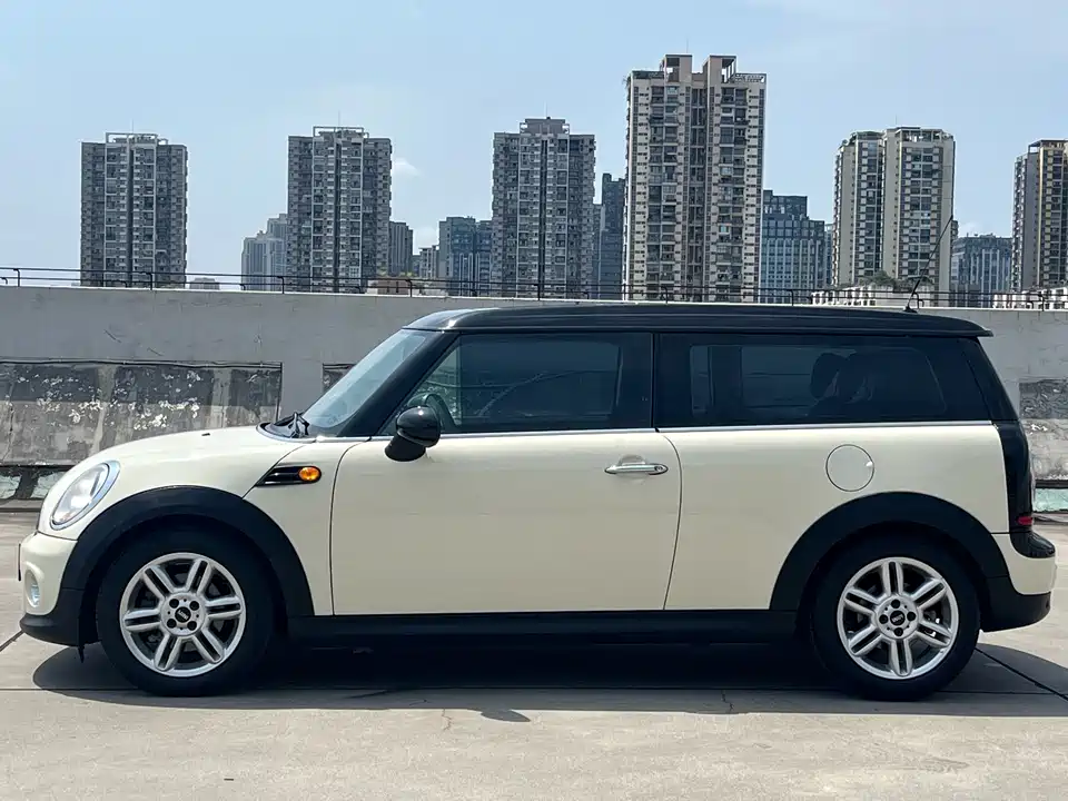 MINI CLUBMAN