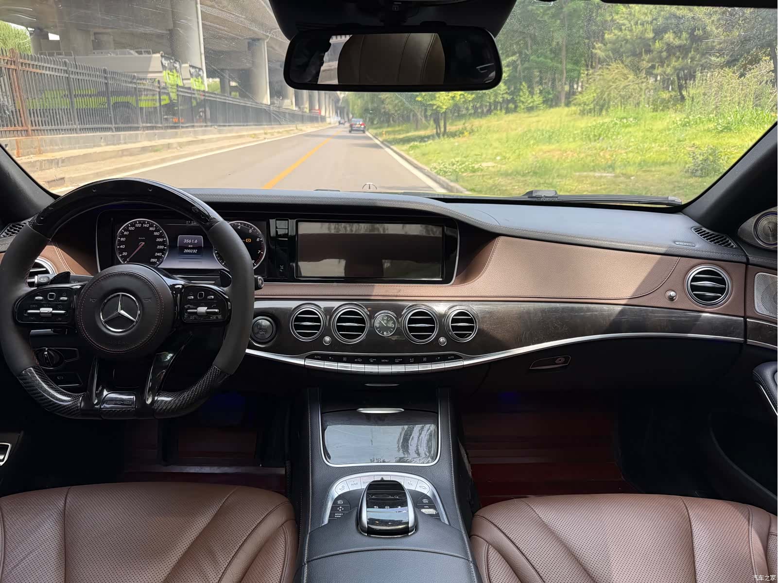 Mercedes-Benz S-Class, 2015 7
