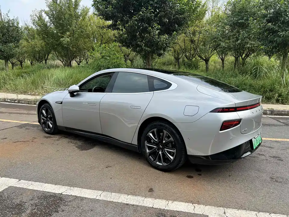 XPENG P7