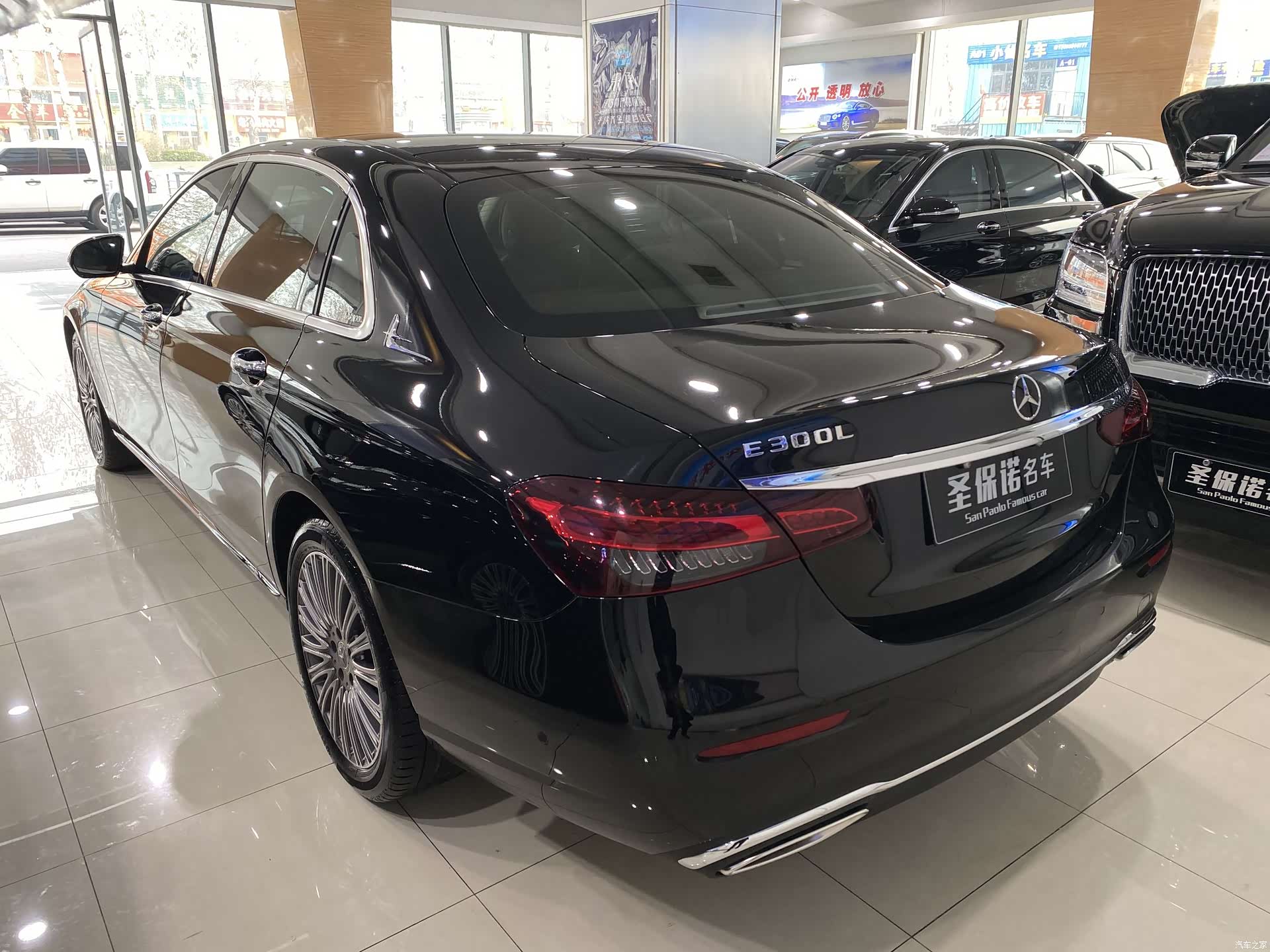 Mercedes-Benz E-Class, 2022 6