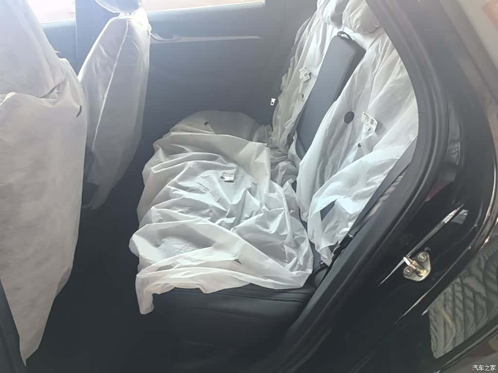 Geely Preface, 2026 17