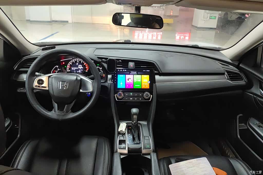 Honda Civic, 2018 12