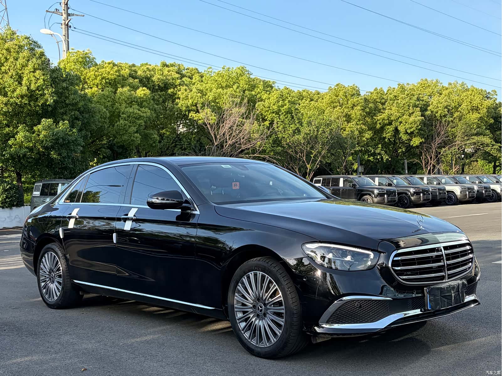 Mercedes-Benz E-Class, 2023 3