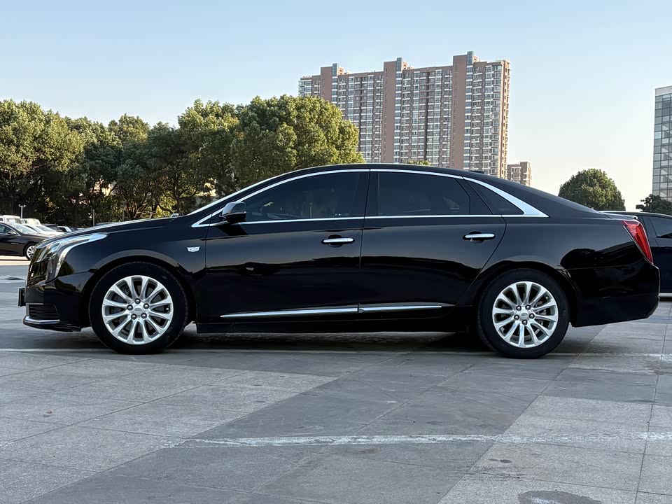 Cadillac XTS