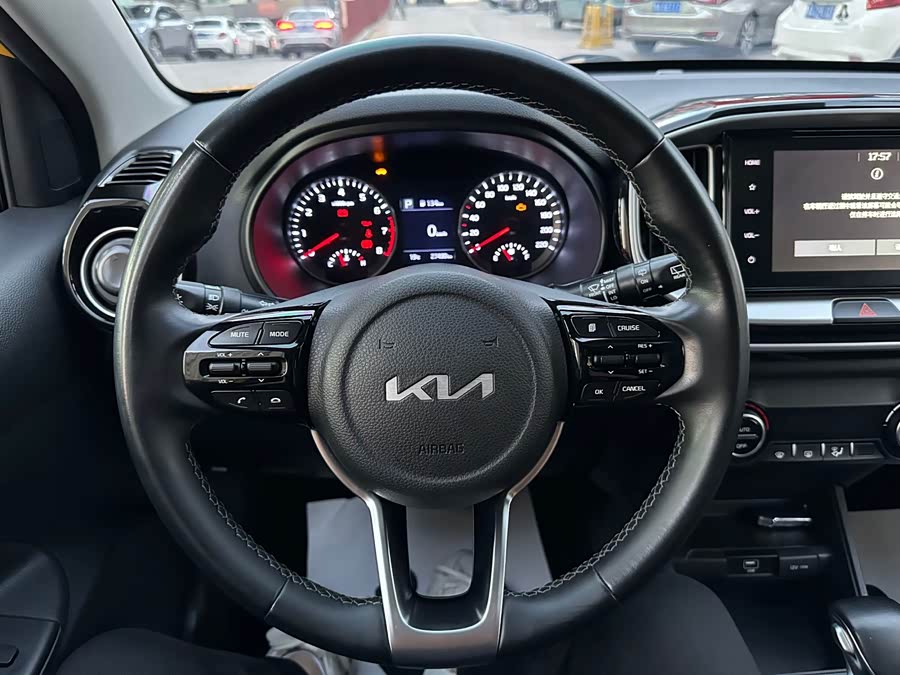 Kia Stonic 2022, фото 14