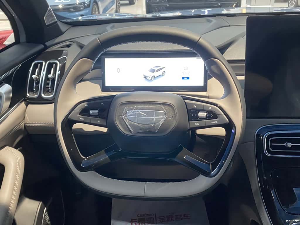 Geely Boyue, 2025 12