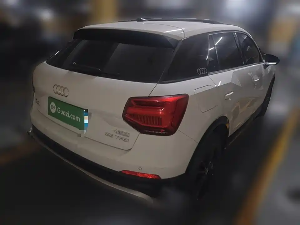 Audi Q2L