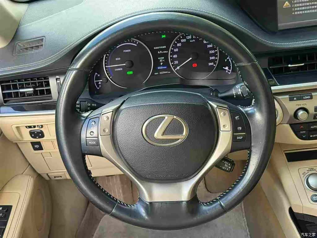 Lexus ES, 2013 6