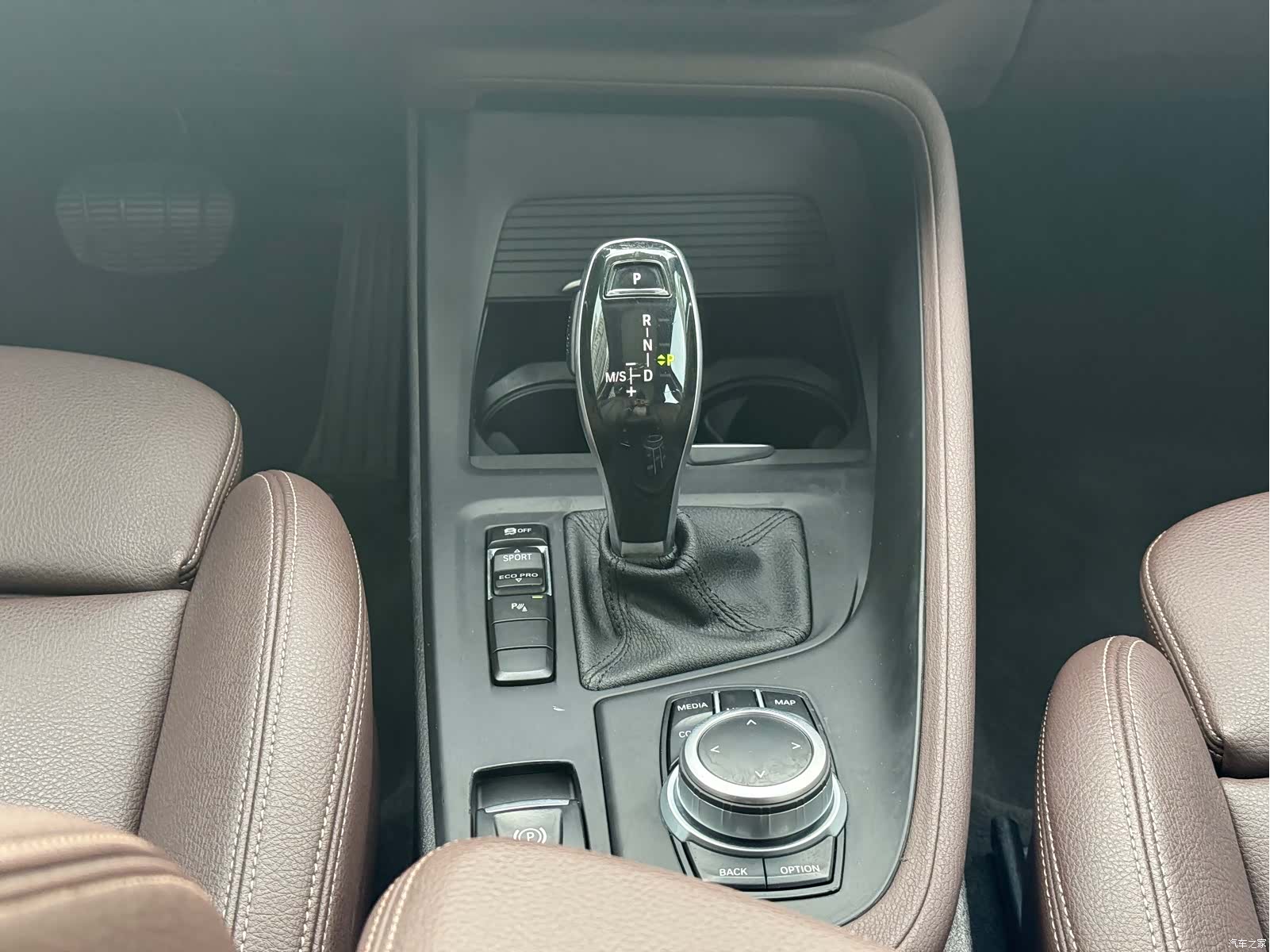 BMW X1, 2020 все фото