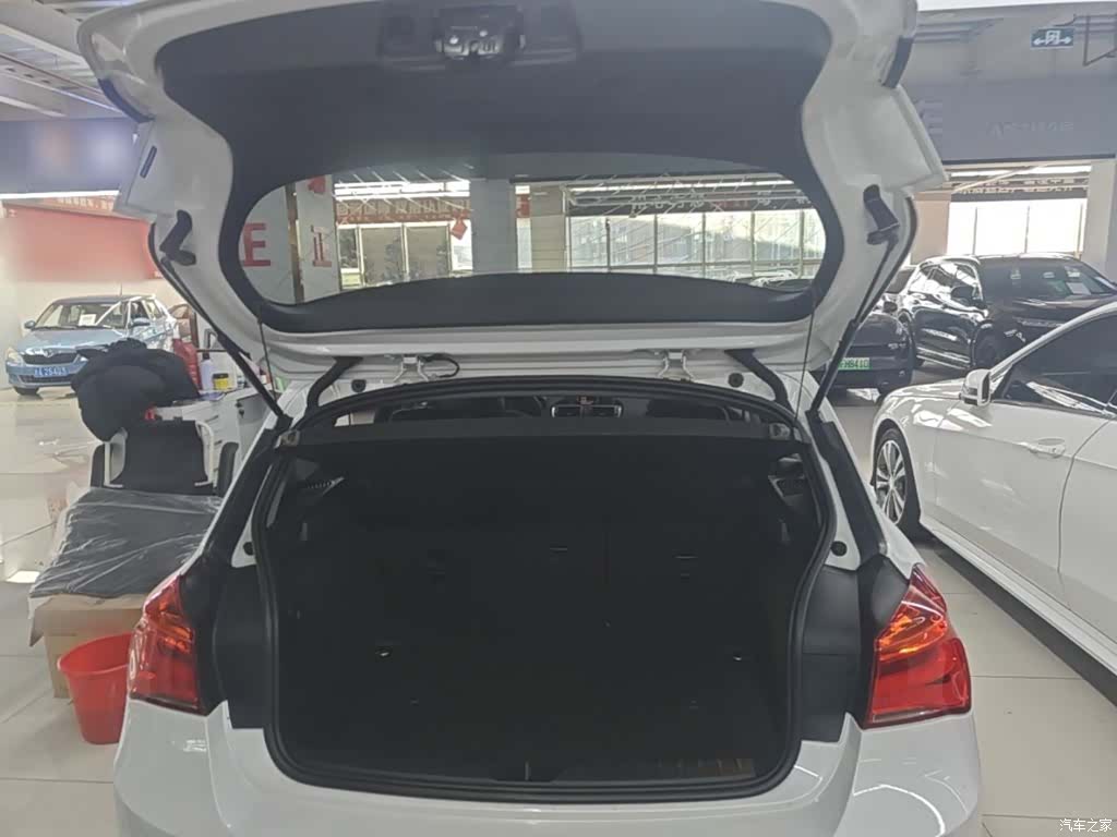 BMW 1 Series, 2016 19