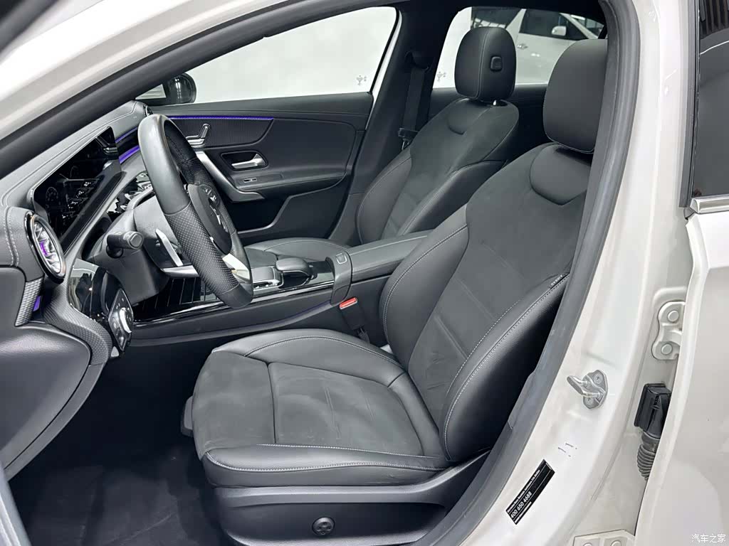 Mercedes-Benz A-Class, 2019 8