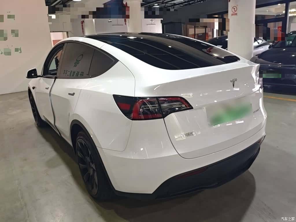 Tesla Model Y, 2024 все фото