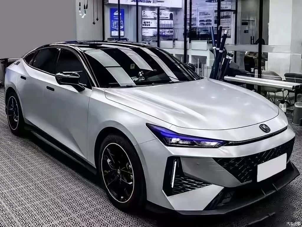 Changan UNI-V, 2023 3