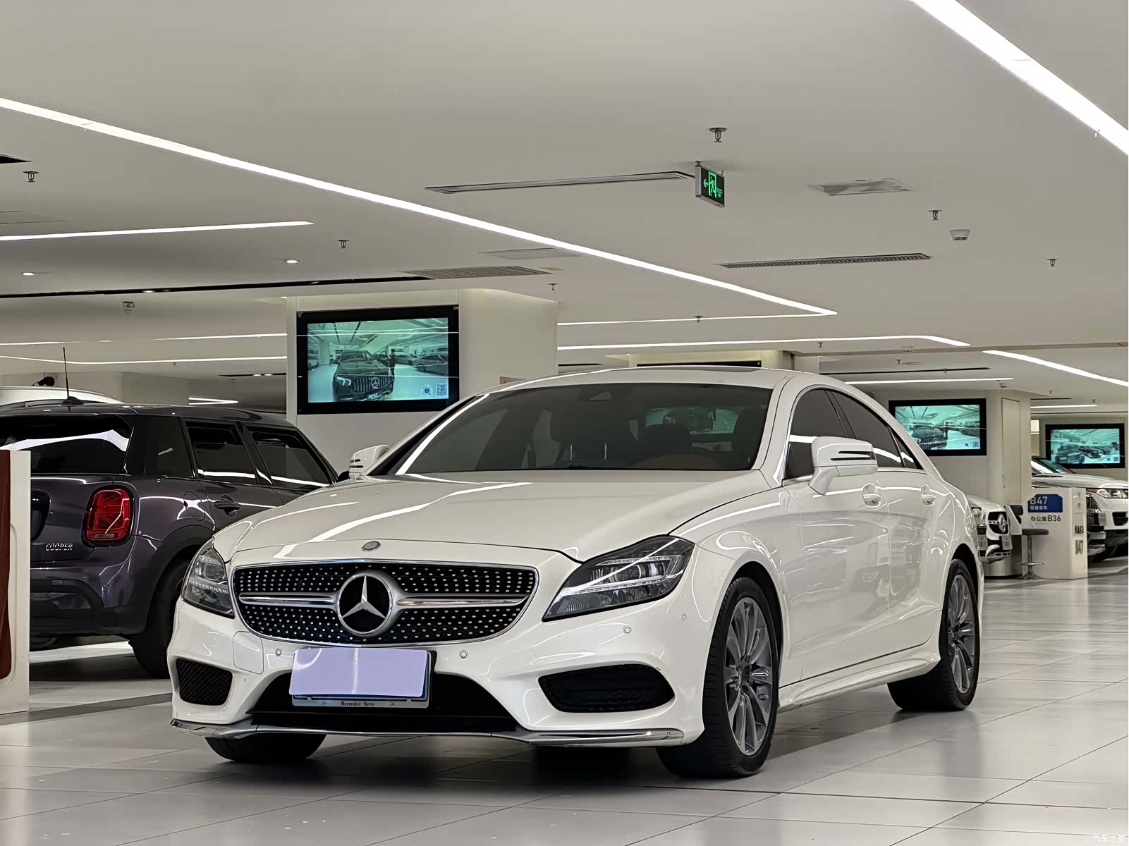 Mercedes-Benz CLS, 2016 1