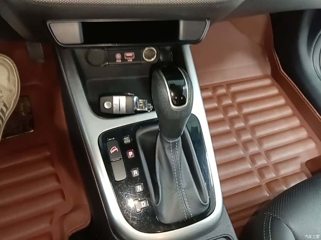 Kia KX3, 2016 14